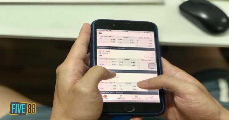 Trả giá đắt 5 năm tù và 50 triệu đồng vì một trận cá độ đá banh